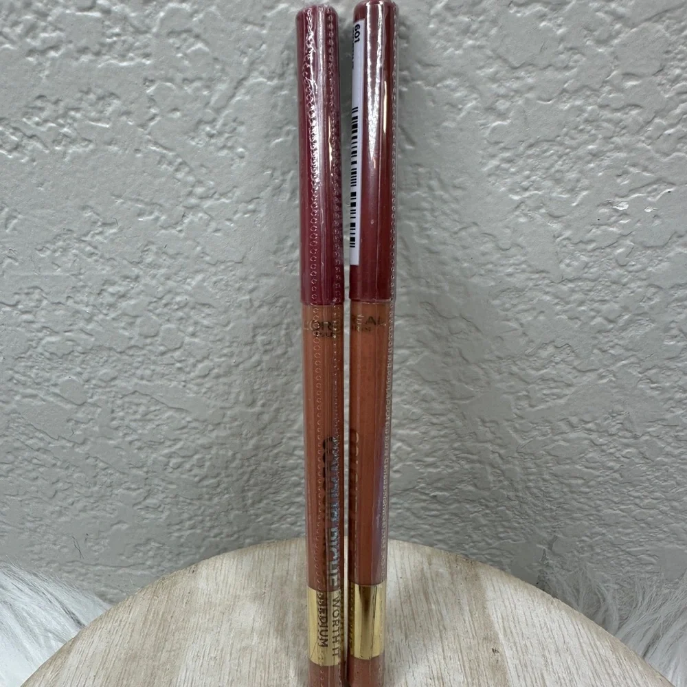 $8 🌙 2X L'Oreal Paris Colour Riche‎ Lip Liner IN Worth It NEW